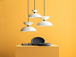 KELEBEK MOB�LYA'DAN YEN� YILA DEKORASYON �LHAMI